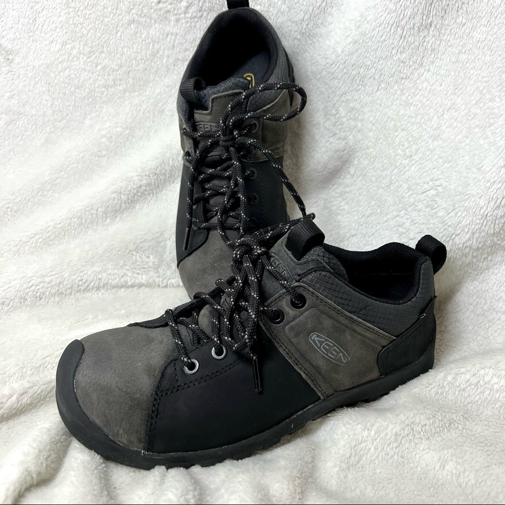 NWOT Keen Men’s Sneaker
